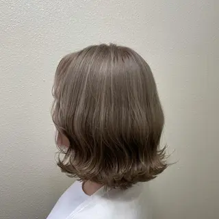 ミディアム カラー パーマ ヘアアレンジ メンズ キッズ ネイル マツエク・マツパ 切りっぱなしヘアボブ ミディアムヘアRYOのヘアスタイル