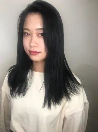 カラー ヘアアレンジ mana 暖色カラーカットのヘアスタイル