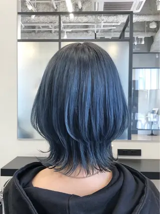 ショート カラー ヘアアレンジ ｲﾝﾅｰｶﾗｰ屋さん 🫧伊藤拓実のヘアスタイル