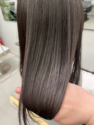 ミディアム 菅 樹希弥のヘアスタイル