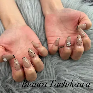 ネイル Bianca 立川店 小川のネイルデザイン