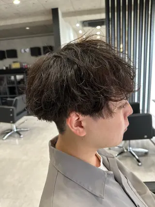 ショート パーマ メンズ ユウ🪄 パーマ指名No1のヘアスタイル