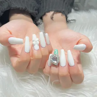 ネイル Miki 本町駅｜💅‎🤍のネイルデザイン