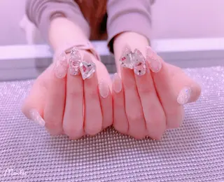 ネイル はぴねす所属・横浜 美夢のネイルデザイン