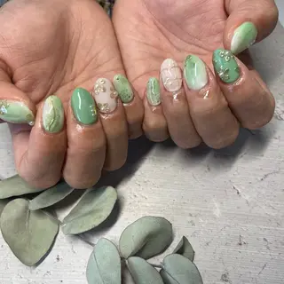 ネイル PALMNAIL所属・次田 春花のネイルデザイン
