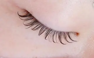 マツエク・マツパ BRISE erikaのマツエク・マツパデザイン