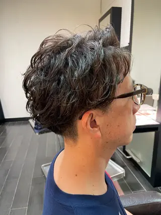 ショート パーマ メンズ フェザー/波巻き 雫石大夢のヘアスタイル