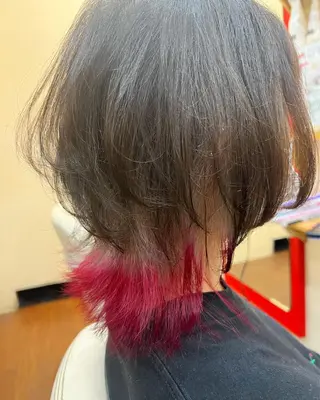 カラー まさき✂︎ブリーチ／ デザインカラーのヘアスタイル