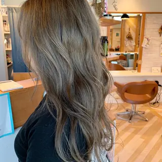 ロング カラー ROUTE ルートのヘアスタイル