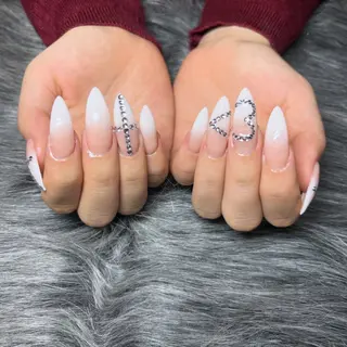 ネイル 𝑗𝑢𝑛𝑛𝑎 𝑛𝑎𝑖𝑙のネイルデザイン