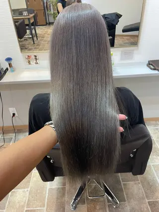 ロング カラー YUI/ ブリーチカラー🌷のヘアスタイル