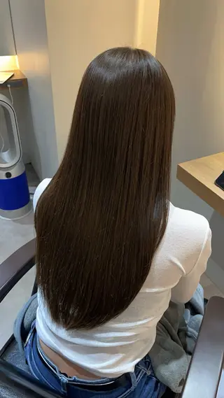 カラー ロングカット/ うる艶カラー/ユイのヘアスタイル