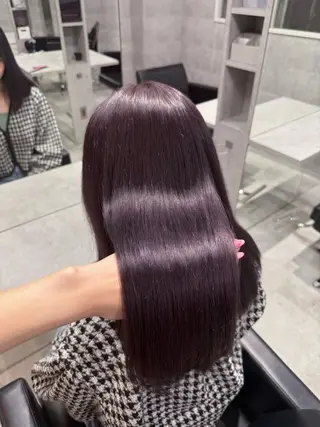 セミロング カラー HOHOMI （ほほみ）のヘアスタイル