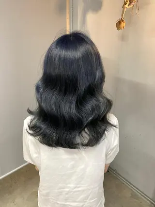 ミディアム 新井 広樹のヘアスタイル