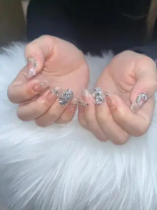 ネイル VIERU YURIのネイルデザイン