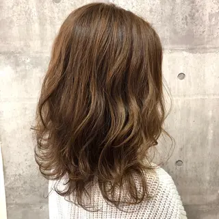 セミロング カラー 菅沢 奈生のヘアスタイル
