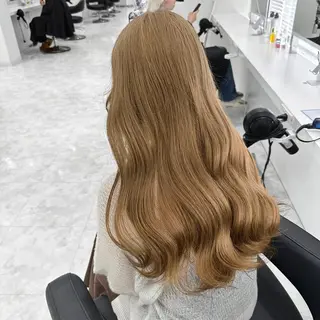 ロング カラー 🖤ハイトーン× レイヤー🖤SARAのヘアスタイル