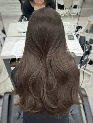 ロング カラー 韓国ヘア🇰🇷／ 艶カラー鈴木萌愛🩶のヘアスタイル