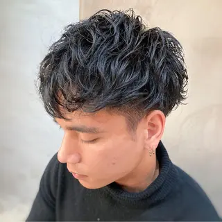 ショート パーマ メンズ fifth JINGUMAE所属・波巻きスパイラルパー マ/シャドウパーマ駿のヘアスタイル