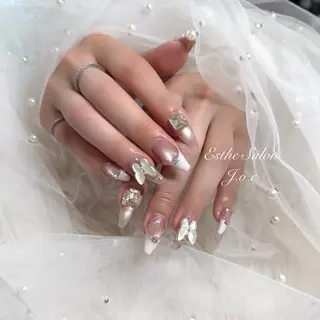 ネイル 廣瀬 春奈のネイルデザイン