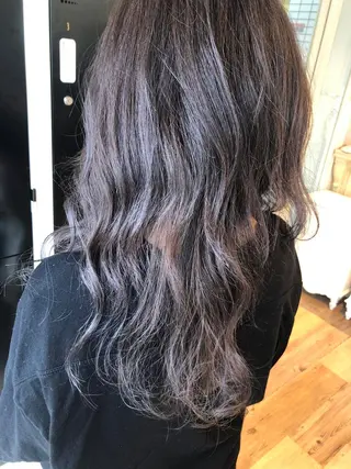 ロング カラー アンソニー ショウゴのヘアスタイル