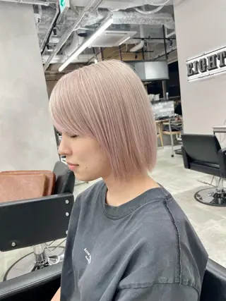 ショート カラー カット・ブリーチ TAIGAのヘアスタイル