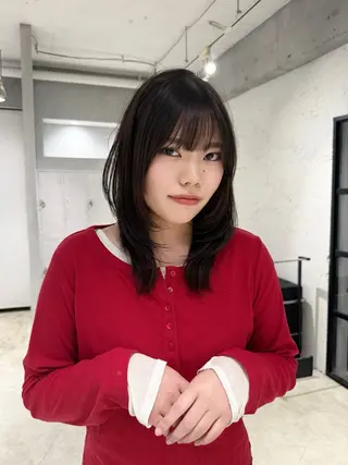 ミディアム あんな🦋レイヤー カット/透明感カラーのヘアスタイル