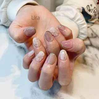 ネイル UrakoNail 《nail》のネイルデザイン