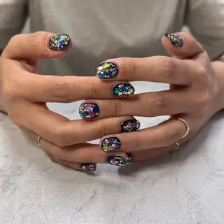 ネイル sol. ¨̮ 𓇼 yunaのネイルデザイン