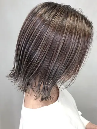 カラー EIGHT／栄／ 諏訪　晃平のヘアスタイル