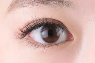 マツエク・マツパ SHE. hairdesignのヘアスタイル