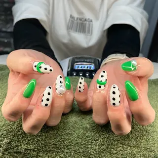 ネイル MHR nailのネイルデザイン