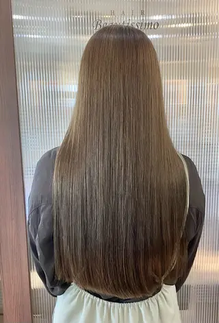 ロング カラー 鈴木 千恵子のヘアスタイル