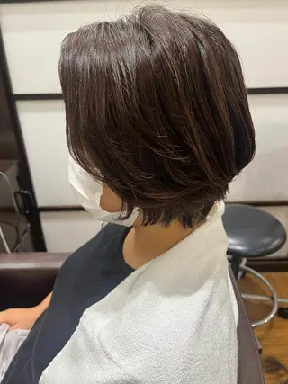 ショート カラー 伊藤 未紗希のヘアスタイル