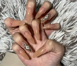 ロング ネイル ✴︎ Delightのネイルデザイン