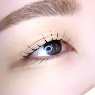 マツエク・マツパ Minami 🌷表参道のマツエク・マツパデザイン