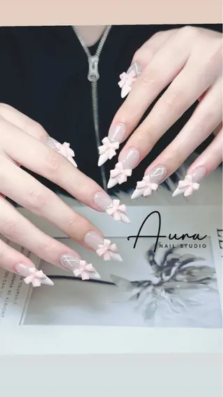 ネイル Aura Nail Studioのネイルデザイン