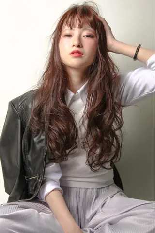 ロング カラー ハイトーン×髪質改善 KENTAのヘアスタイル