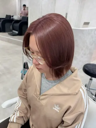 ショート カラー saho😶️️꙳⟡ ミルクティーベージュのヘアスタイル