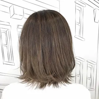 ミディアム カラー TOMOKA 艶髪/透明感カラーのヘアスタイル