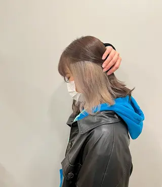 ショート カラー 今田 飛奈のヘアスタイル