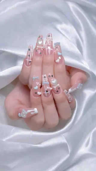 ネイル LEELA NAIL STUDIOのネイルデザイン