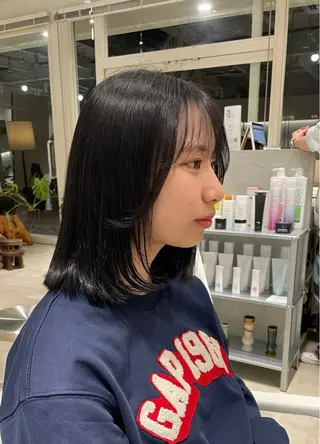 ミディアム カラー 安西 香利奈のヘアスタイル