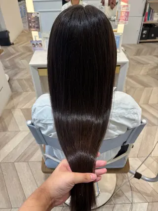 ロング ブリーチなしwカラー メンズパーマ新居見のヘアスタイル