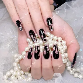 ネイル Queening 🦋のネイルデザイン