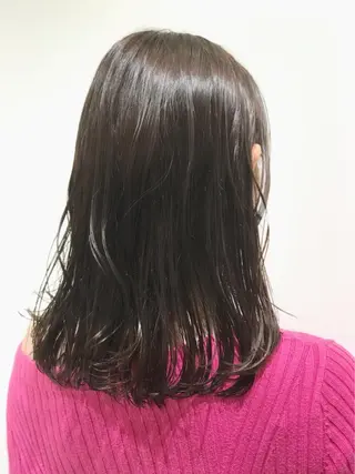 ミディアム カラー 由比藤理子 ブリーチカラー🌈のヘアスタイル