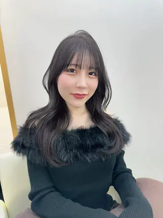 ロング カラー 韓国風レイヤーカラー ライムのヘアスタイル
