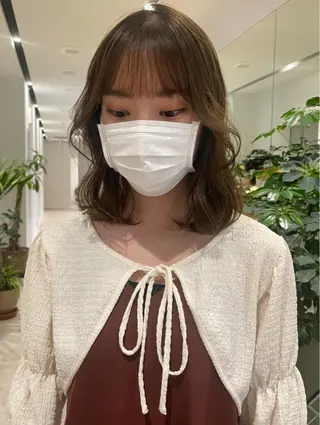 ミディアム カラー ベージュ🤎透明感 カラー🤎anriのヘアスタイル