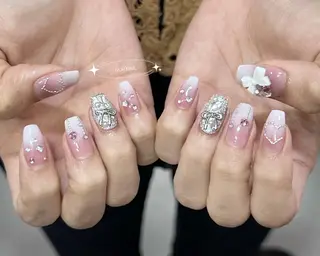 ネイル RINA 🤍のネイルデザイン