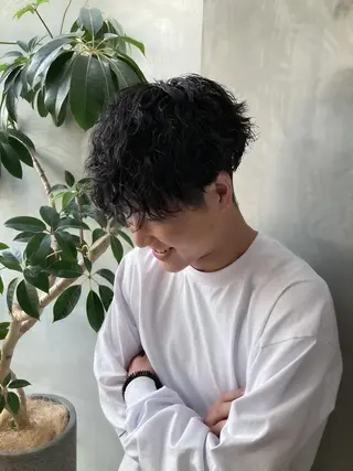ショート パーマ メンズ 波巻きスパイラルパー マ/シャドウパーマ駿のヘアスタイル